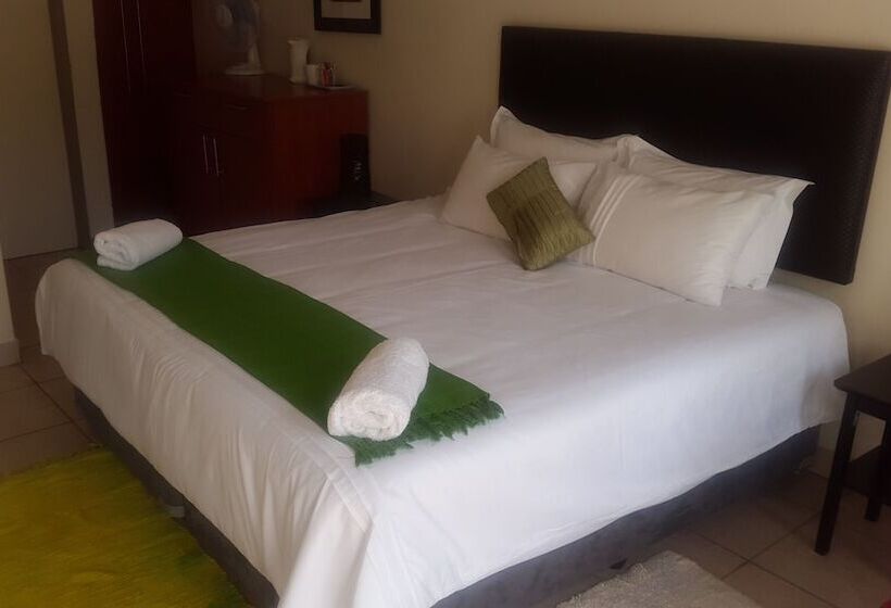 غرفة تنفيذية, Ikaze Guest House