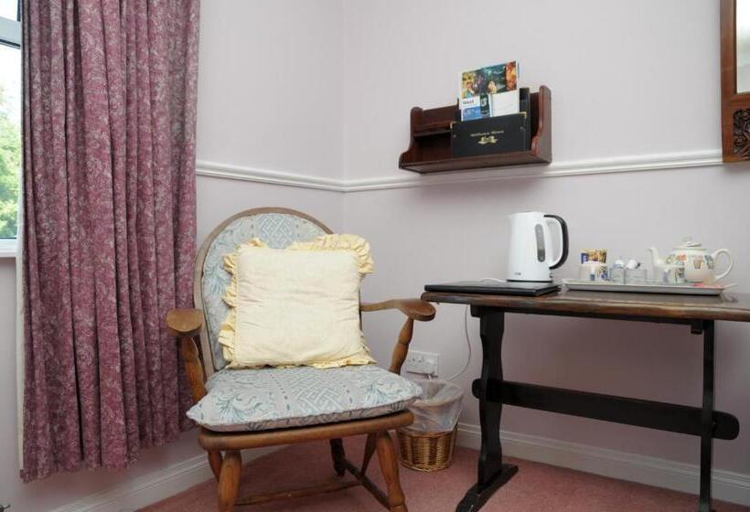 Номер Стандарт, Milltown House Dingle