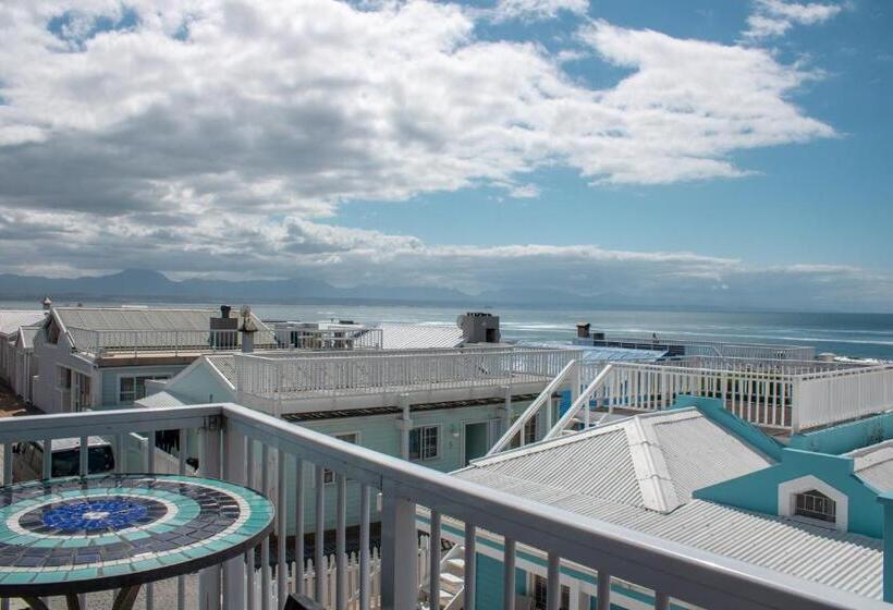 Номер Стандарт, Point Village Hotel And Self Catering