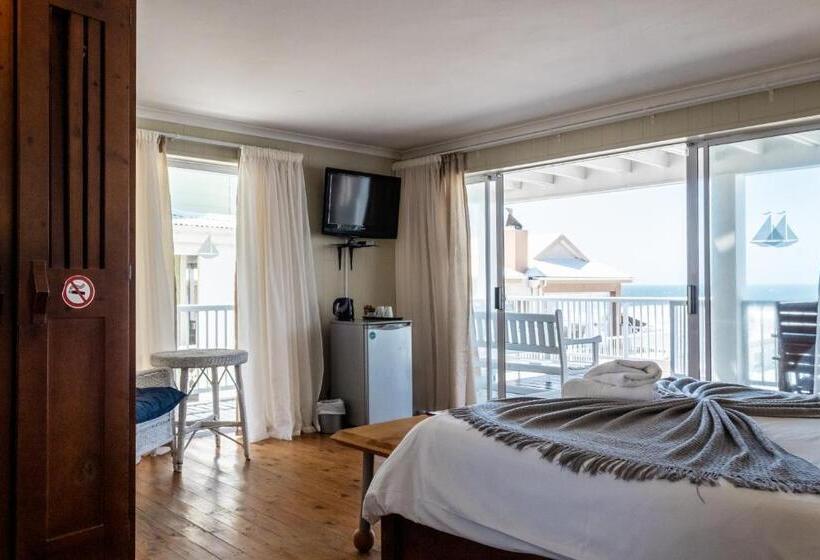 Номер Стандарт, Point Village Hotel And Self Catering
