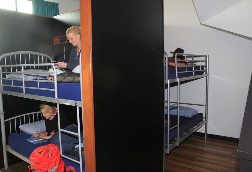 Кровать в Общей Комнате, Bunk Brisbane
