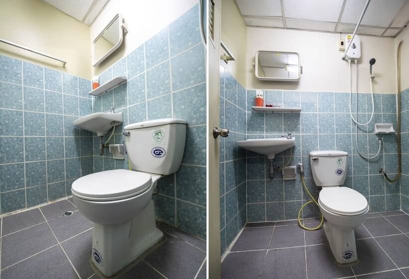 اتاق لوکس, Aromdee Apartment