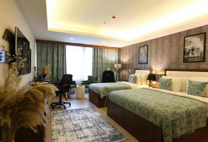 Quarto Triplo Clássico, Cebeci Grand