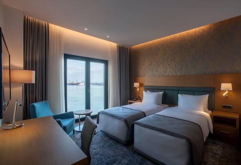 オーシャンビュースタンダードルーム, Holiday Inn Istanbul   Tuzla Bay, An Ihg
