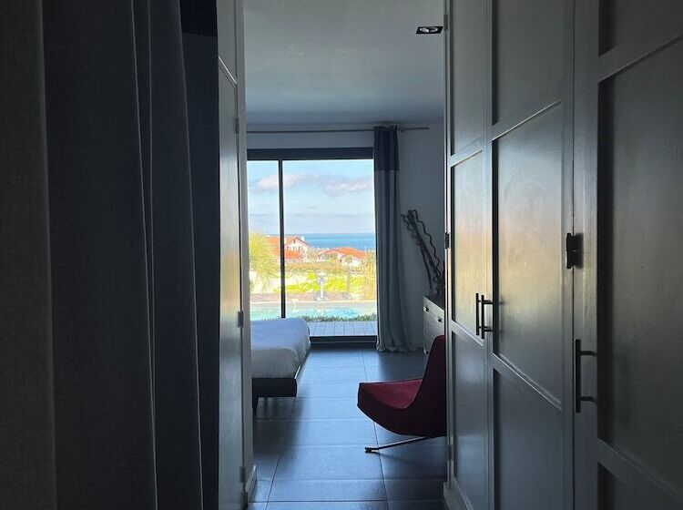 オーシャンビュースタンダードルーム, Villa Cenitz Lafitenia Resort