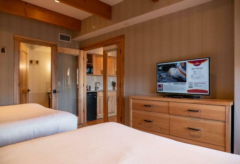 带2个卧室的套房, Moose Hotel And Suites