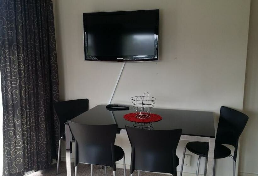 Номер Стандарт Смежный, Fountain Court Motel