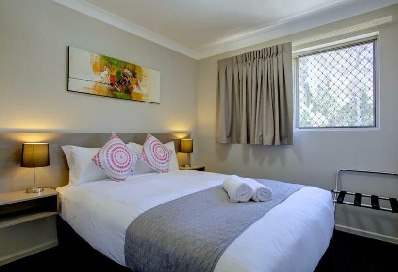 Апартаменты 4 Спальни, Beachpark Apartments Coffs Harbour