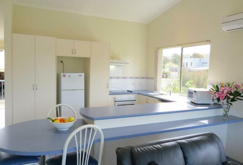 침실 2개 아파트, Bluewater Apartments