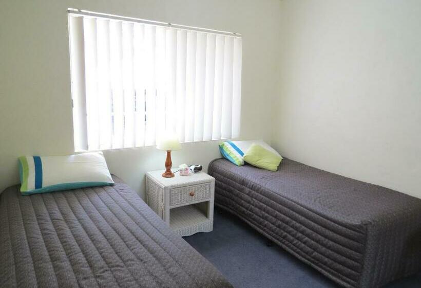 침실 2개 아파트, Bluewater Apartments