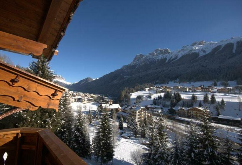 이코노미 룸, Des Alpes