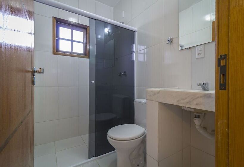Chambre Triple Supérieure, Pousada Camila