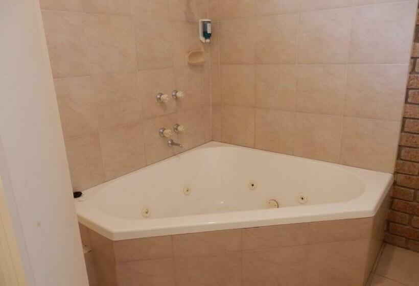 자쿠지 스위트, Mountain View Motor Inn & Holiday Lodges