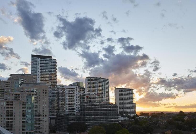 Апартаменты 1 Спальня с Террасой, Silkari Suites At Chatswood