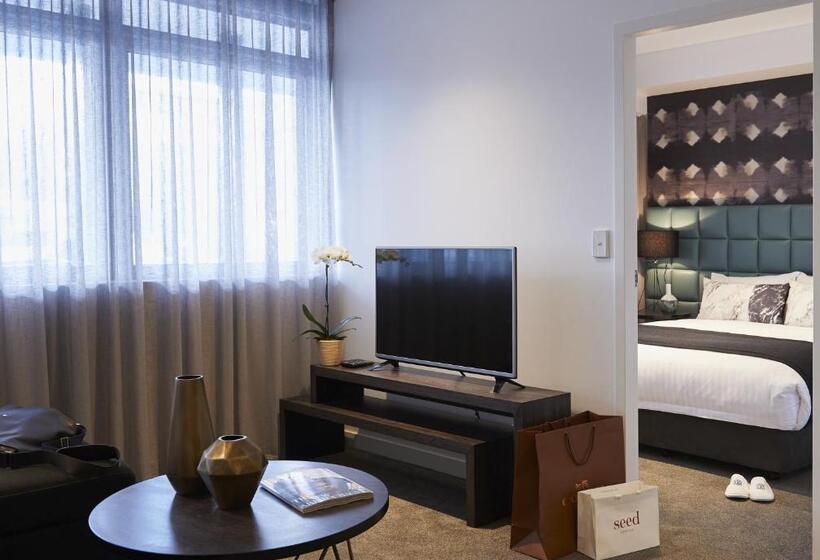 Апартаменты 1 Спальня с Балконом, Silkari Suites At Chatswood