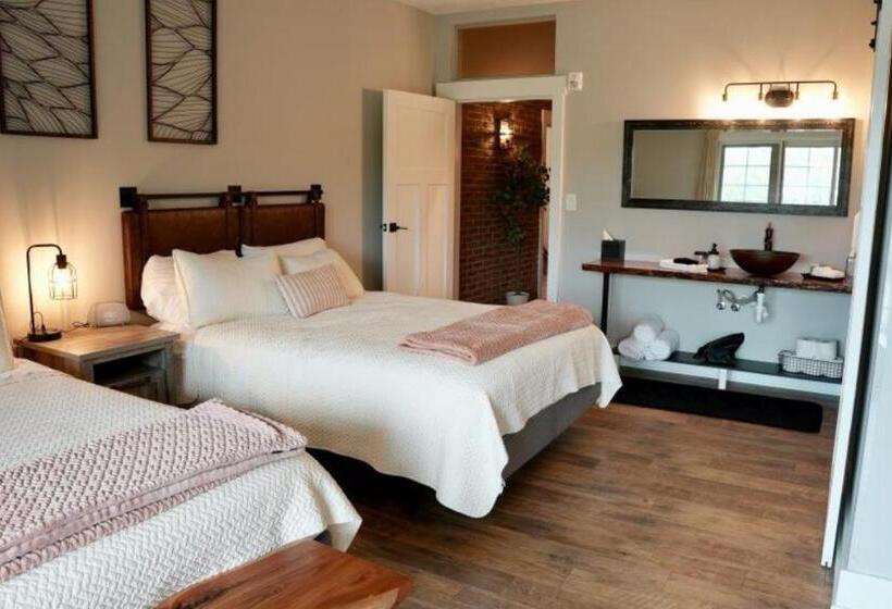 Номер Стандарт с Балконом, Tall Oaks Resort