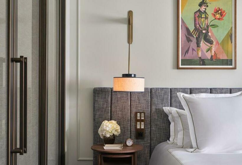 Полулюкс Вид на Сад, Rosewood Munich