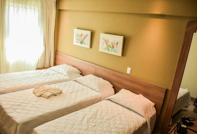 Номер Стандарт Трехместный, Mont Blanc Suites Duque De Caxias