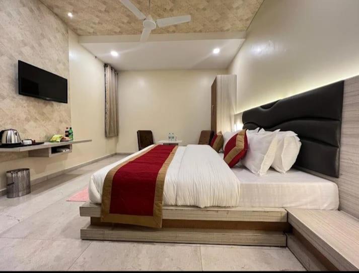 اتاق اکونومی, White Orchid Dalhousie  Second Building