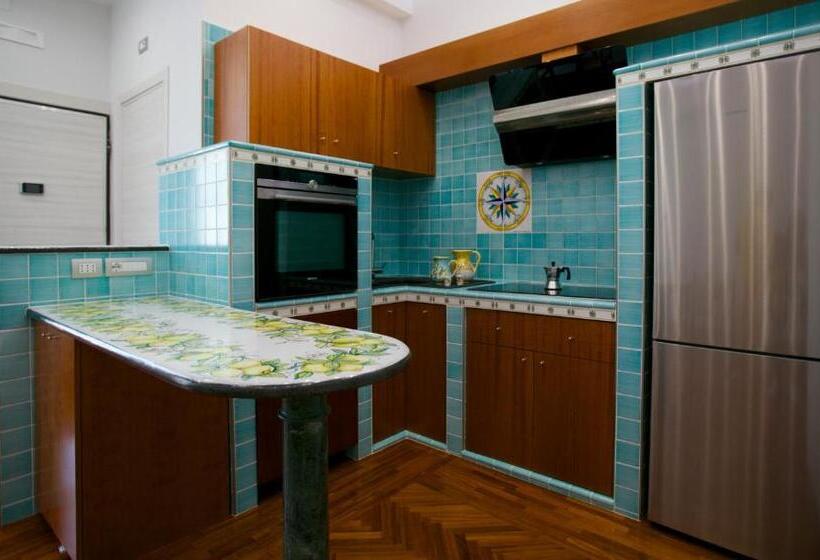 اتاق سوپریور, B&b Divina Salerno