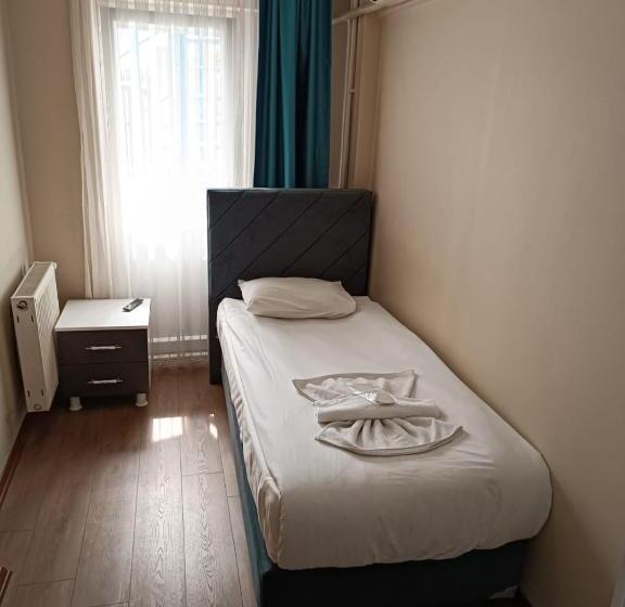 Quarto Estandar Individual, Grand Bona Sera