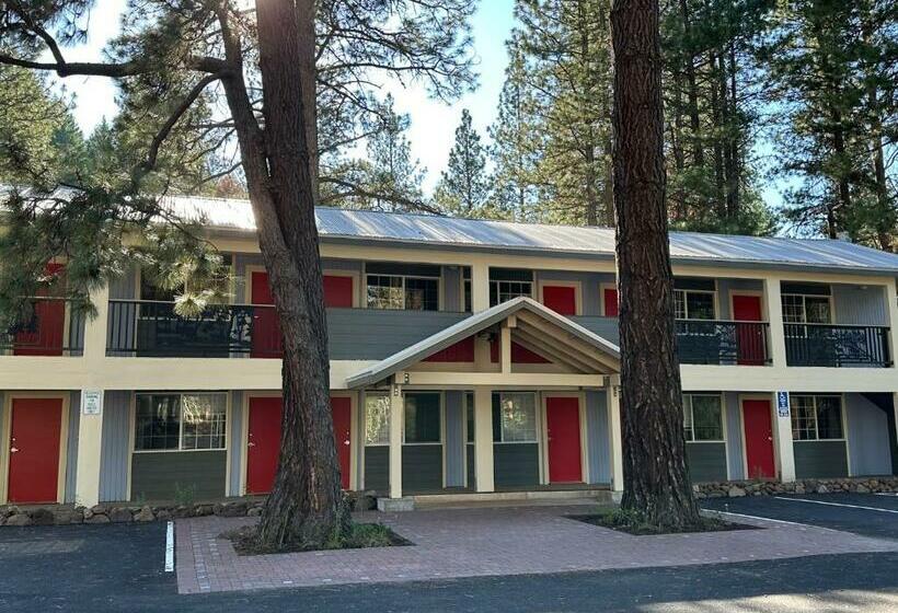 Стандартный Номер Кровать Кинг, Crater Lake Gateway   Hwy 140