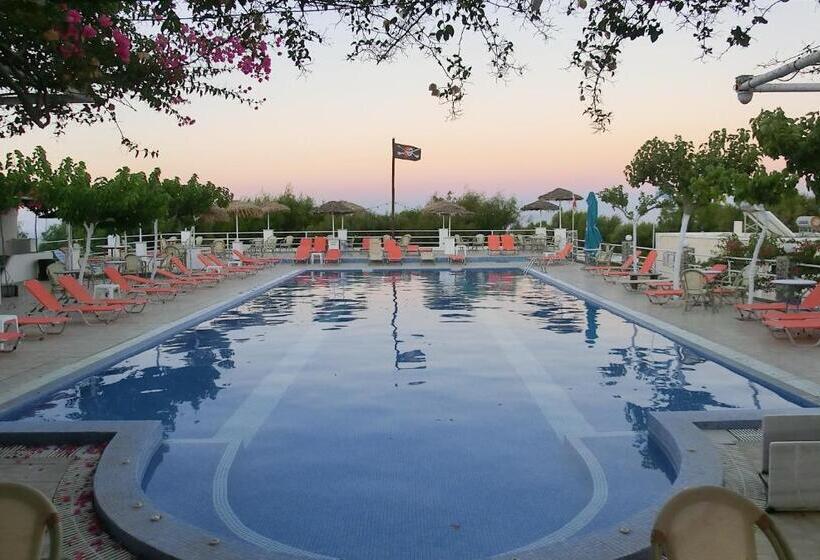 Standard Tent, Santorini Camping & Hostel