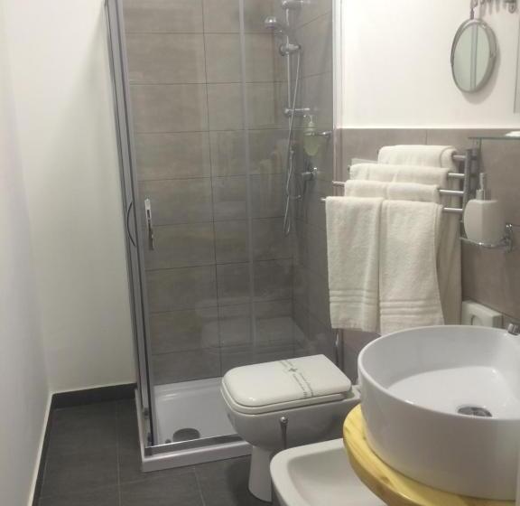 غرفة قياسية سرير كينج, Umberto House Catania