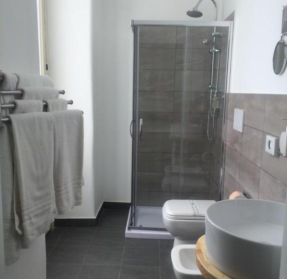 غرفة كومفورت ثلاثية, Umberto House Catania