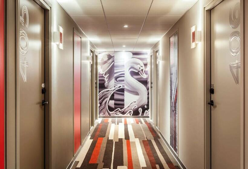 Номер Стандарт, Ibis Saint Quentin En Yvelines Velodrome