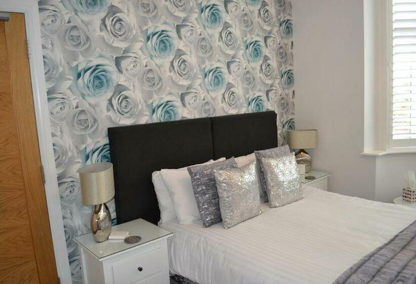 Номер Стандарт, Harriet House B&b