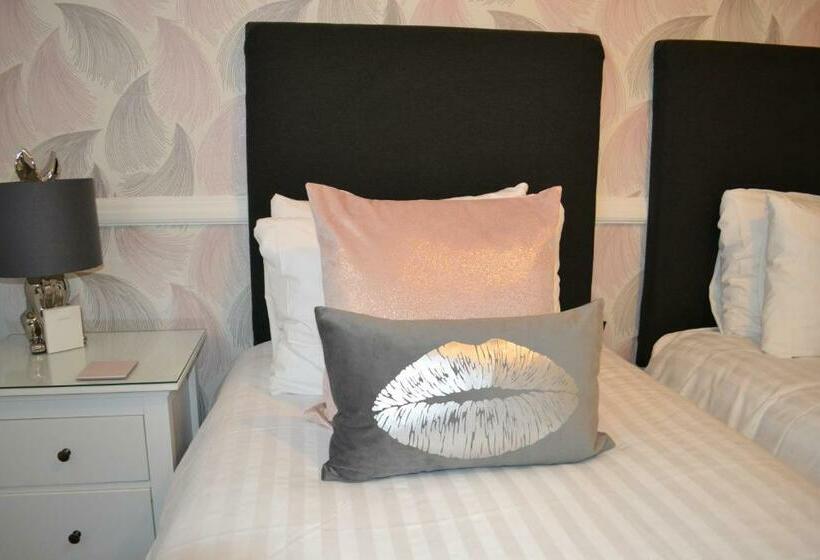 Номер Стандарт, Harriet House B&b