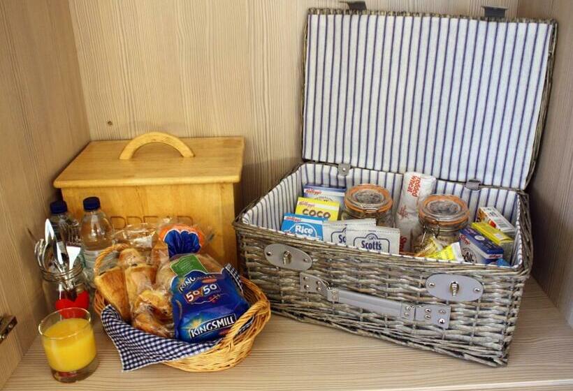 Номер Deluxe, Riverside House