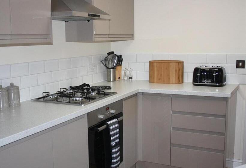 Апартаменты 2 Спальни, The Falstaff Hotel & Restaurant Ramsgate