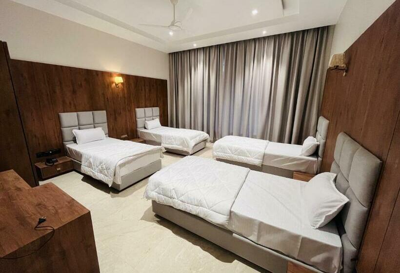 Четырехместный Номер Deluxe, Gaurison Hotel & Resorts