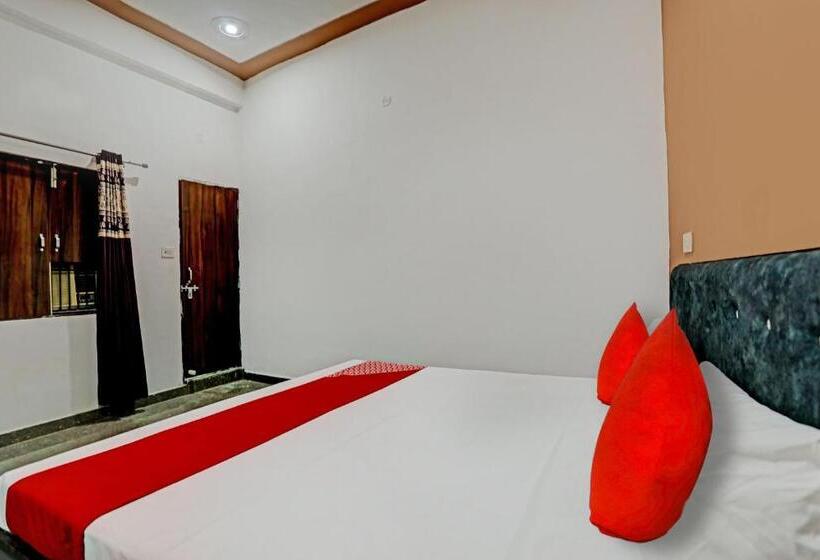 Трехместный Номер Классика, Oyo Flagship Hotel Expressway Inn