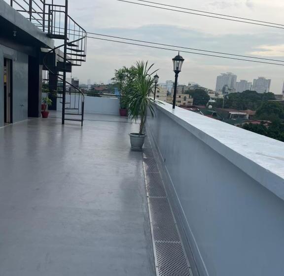 기본룸, A Touch Of Class Inn San Juan City Nr Ortigas, Bgc