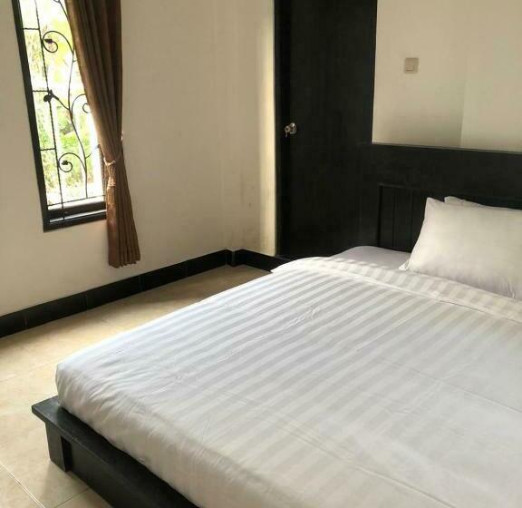 스탠다드 룸 풀장 전망, Nomad Tropical Hostel Canggu