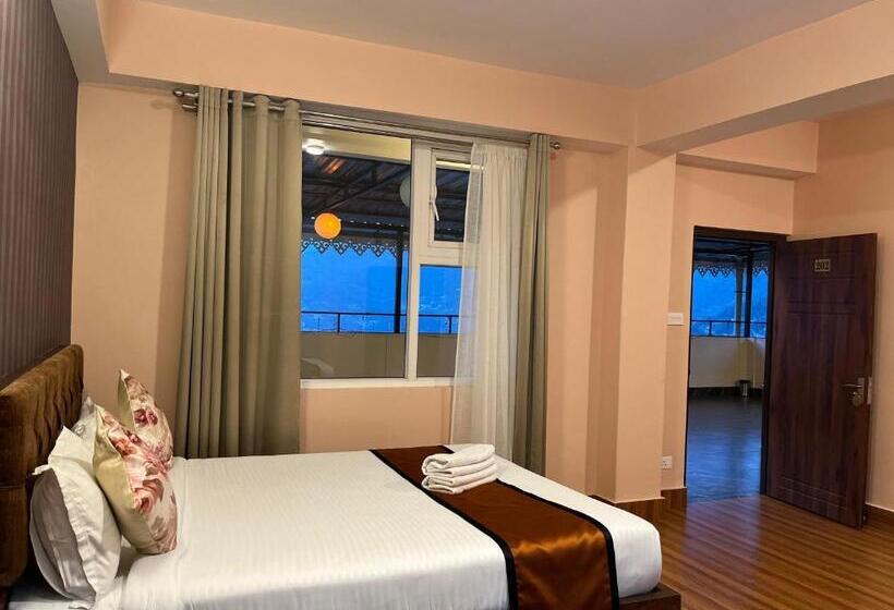 高级家庭房间, Little Sikkim Inn