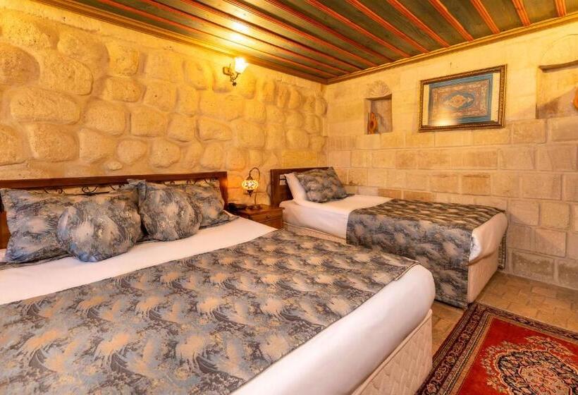 اتاق لوکس سه تخته, Adora Cave Suites