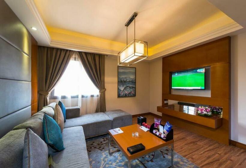 Студия Стандарт, Boudl Al Qasr