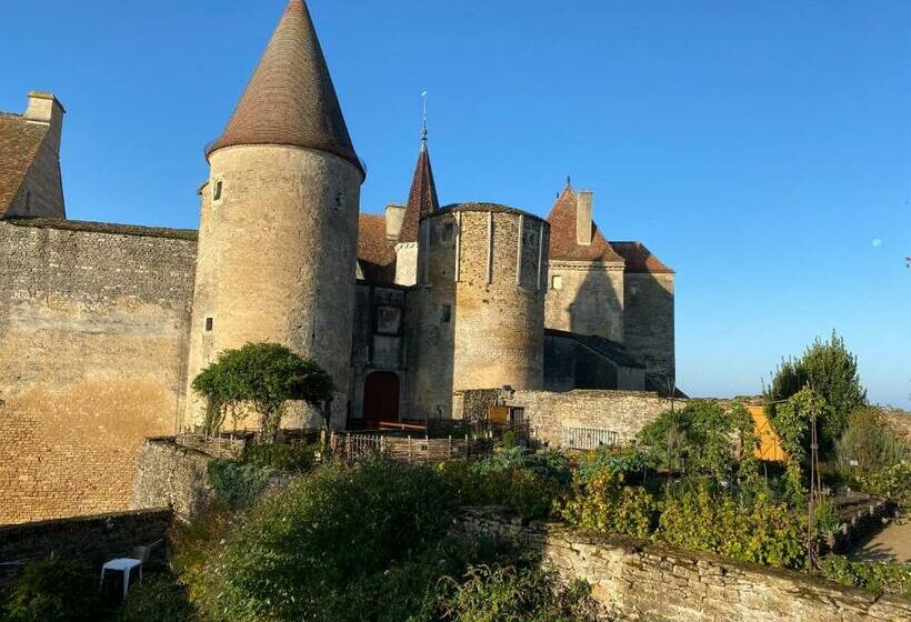Номер Стандарт, Hostellerie Du Chateau