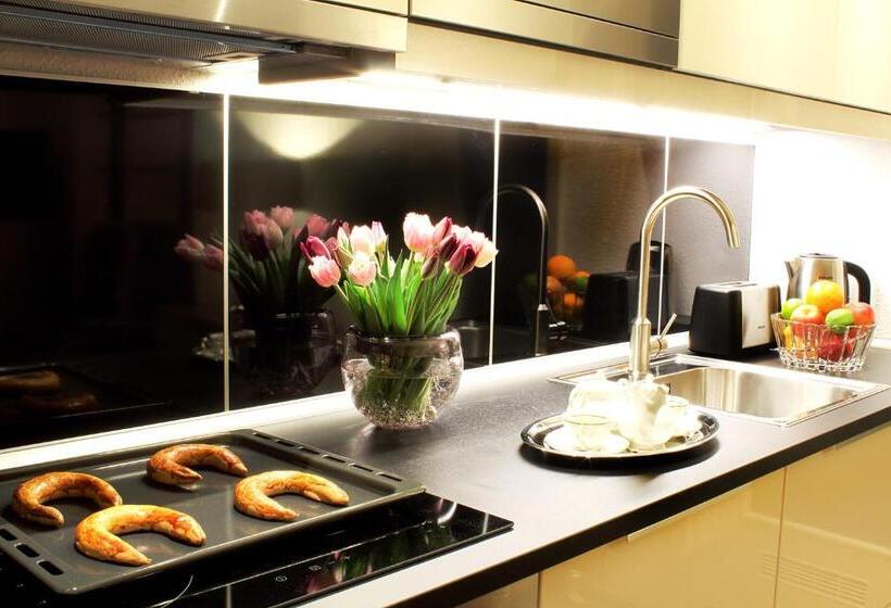Семейные Апартаменты, Milford Suites Budapest