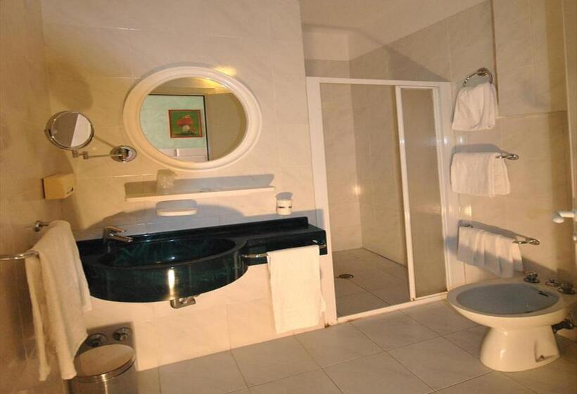 Quarto Quadruple Standard, Prestigio
