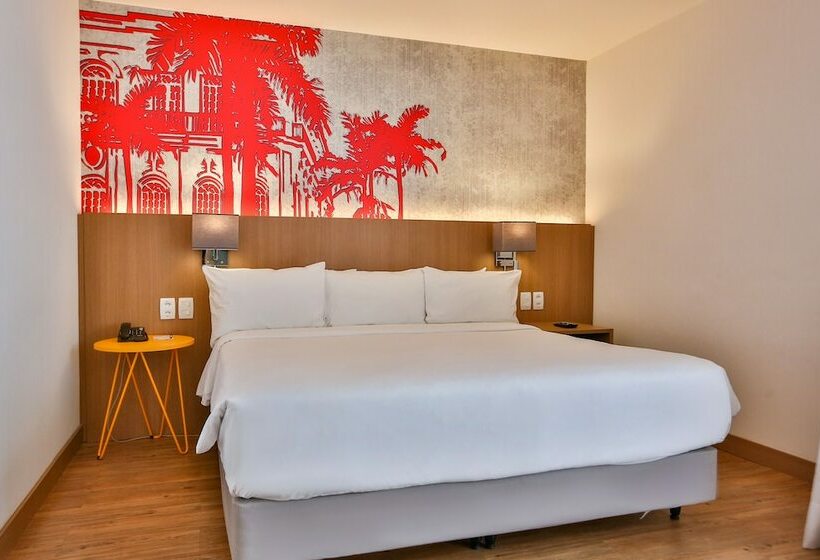 استودیوی استاندارد, Radisson Red Campinas