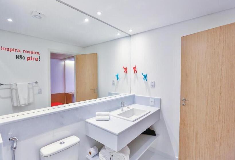 家庭交流房, Radisson Red Campinas