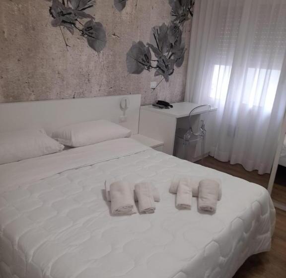 Cameră Standard, Ragno D Oro