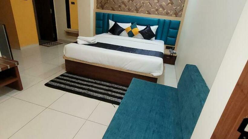 اتاق لوکس, Sarika International