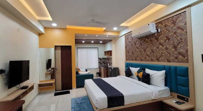 اتاق لوکس, Sarika International