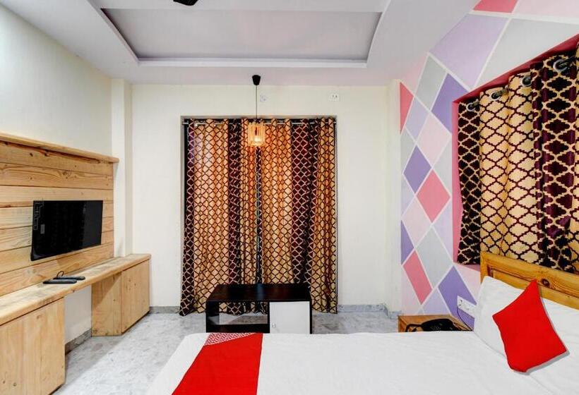 Трехместный Номер Классика, Oyo Flagship Hotel Holiday Prime